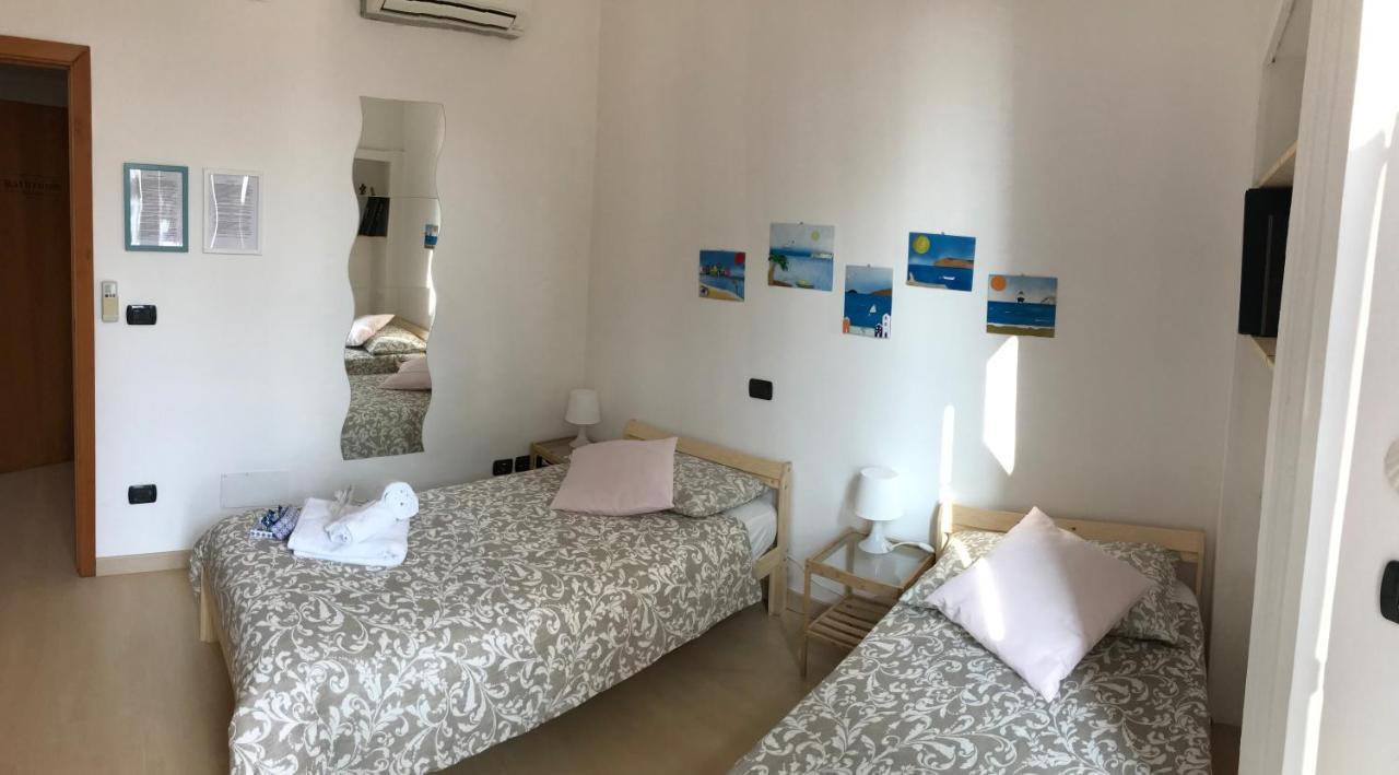 B&B Il Poeta Sul Mare Ancona Bagian luar foto