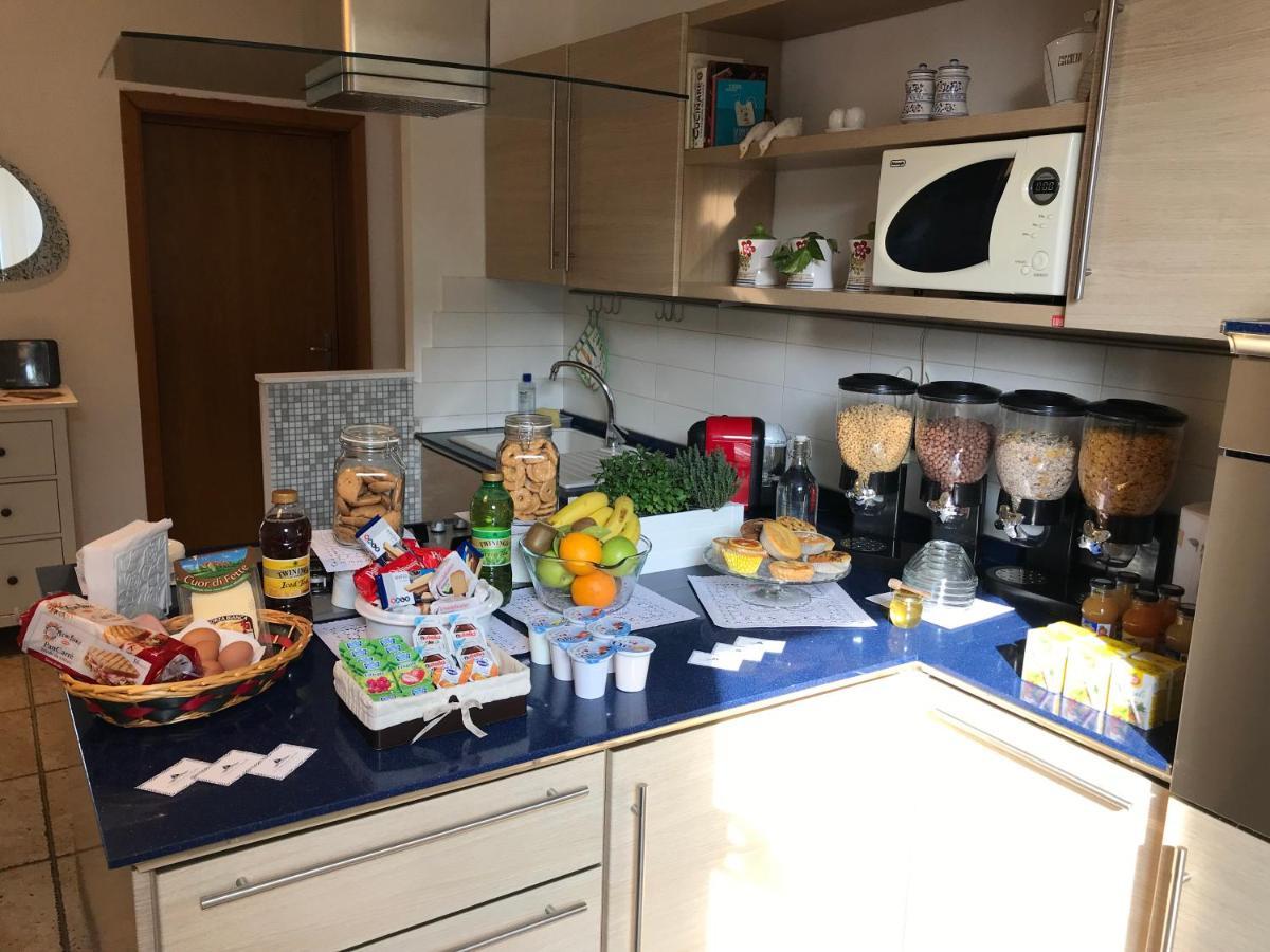 B&B Il Poeta Sul Mare Ancona Bagian luar foto