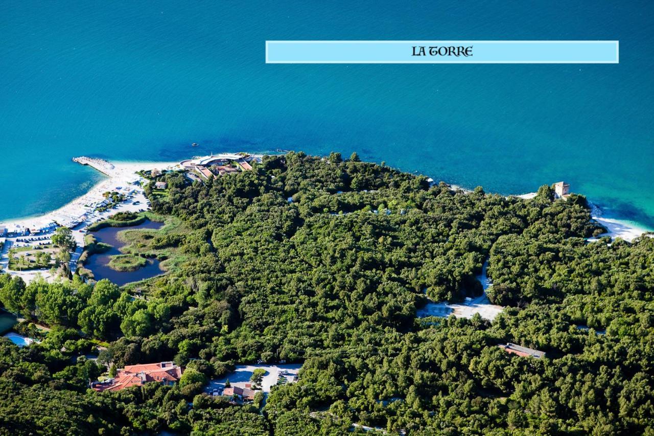 B&B Il Poeta Sul Mare Ancona Bagian luar foto