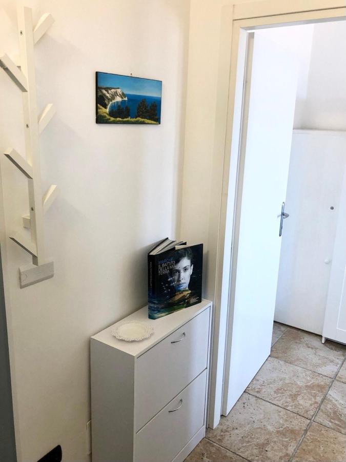 B&B Il Poeta Sul Mare Ancona Bagian luar foto
